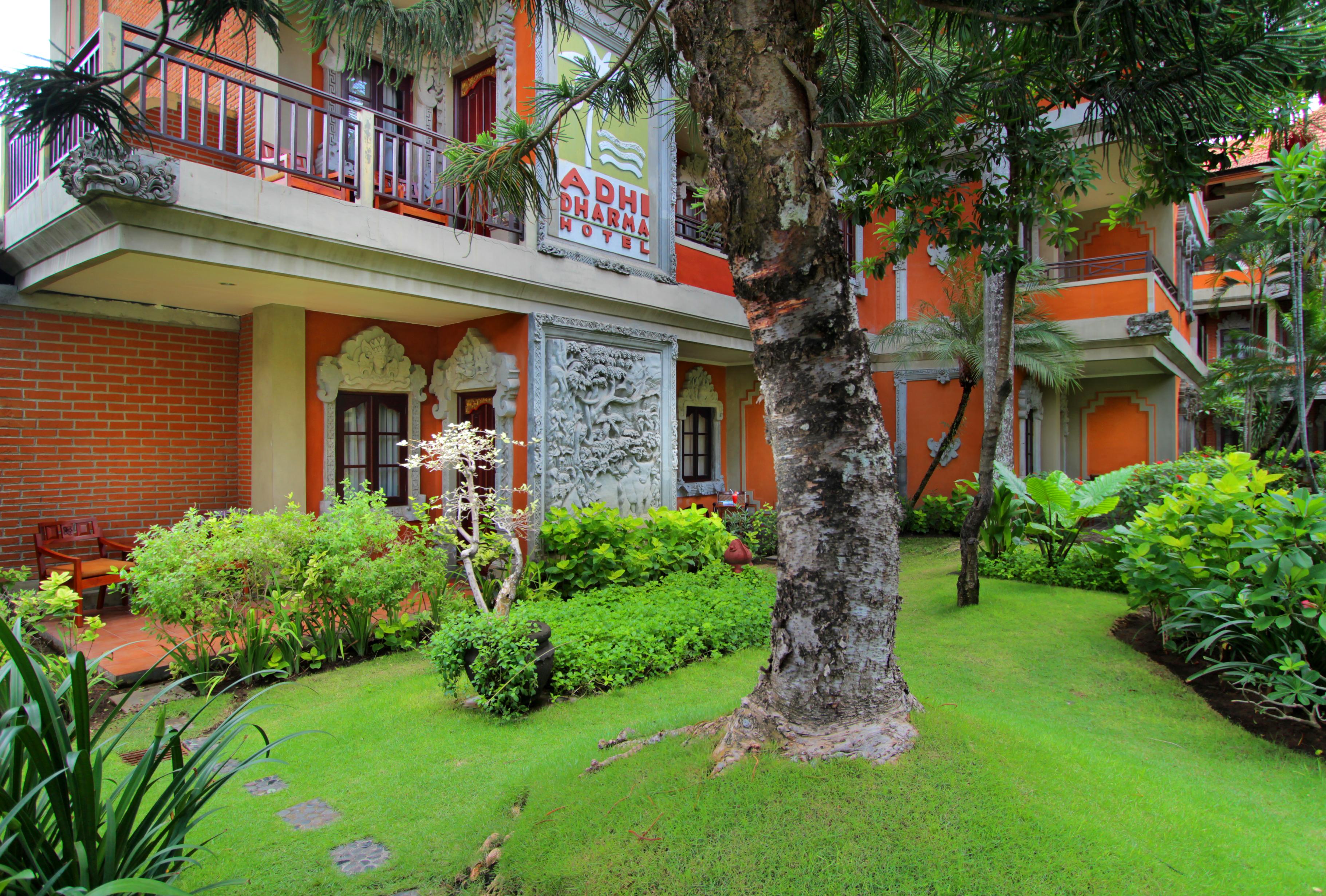 Adi Dharma Hotel Kuta Кута Экстерьер фото